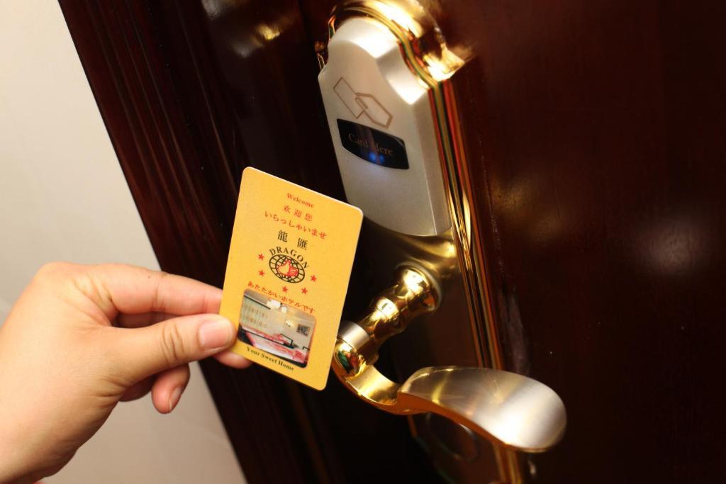 Dragon Hotel Tsim Sha Tsui  Exterior photo