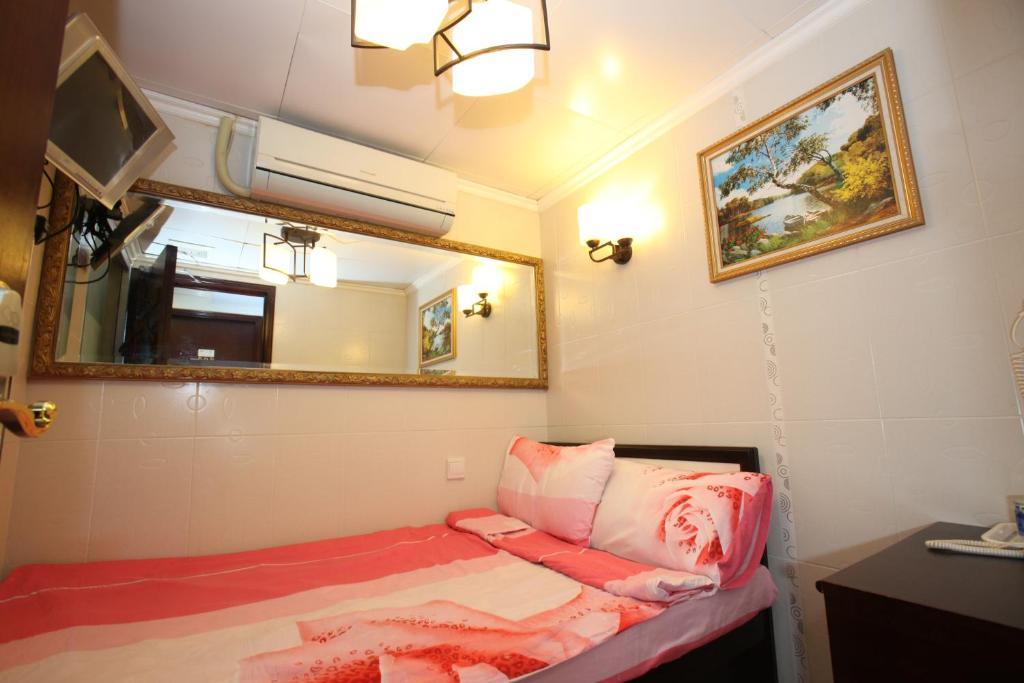 Dragon Hotel Tsim Sha Tsui  Exterior photo