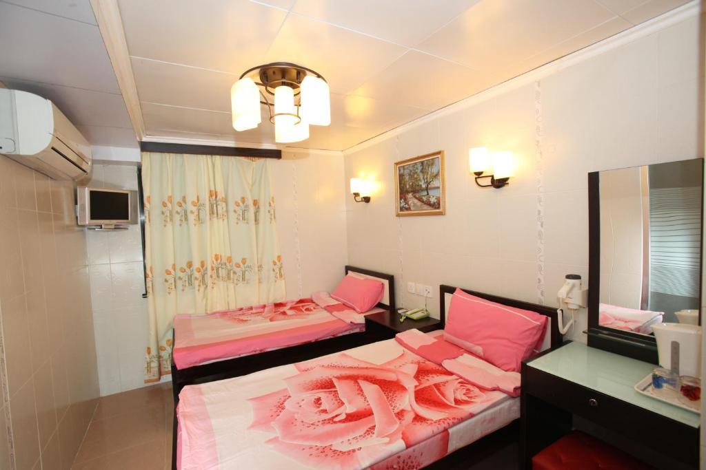 Dragon Hotel Tsim Sha Tsui  Exterior photo